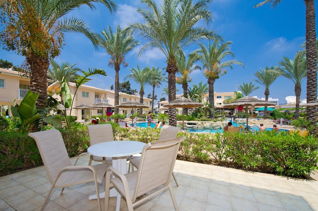 Tasia Maris Gardens Ayia Napa Habitación foto
